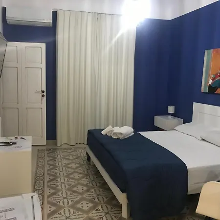 Vittorio Emanuele 3*