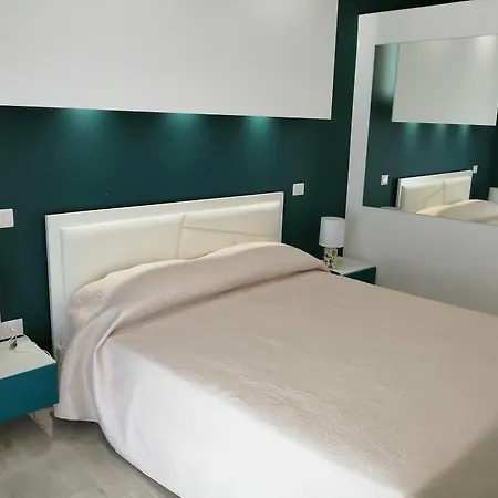 Vittorio Emanuele 3*